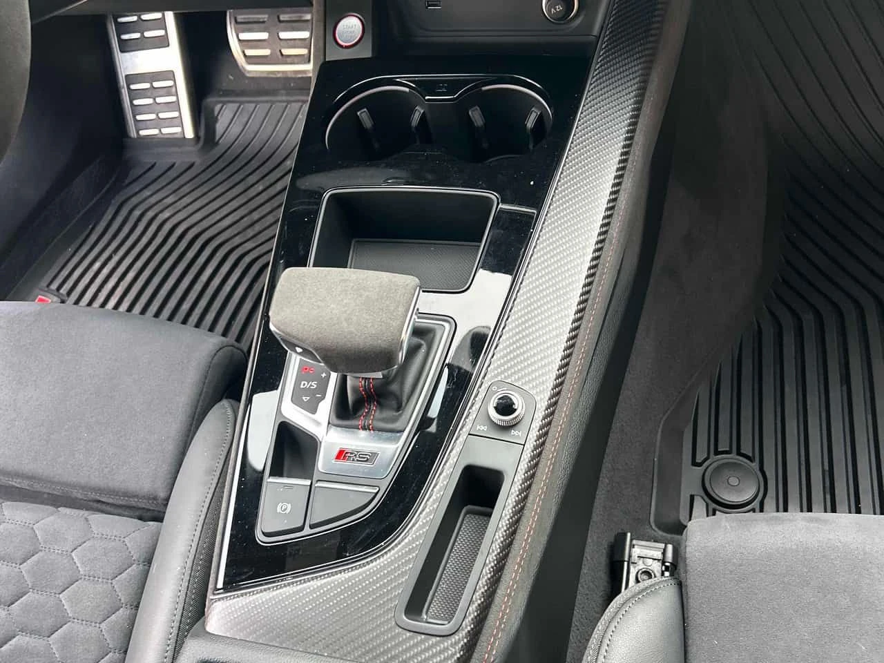 Audi Rs5 2.9 TFSI | CARFAX | АВТОКРЕДИТ , снимка 17 - Автомобили и джипове - 55621639