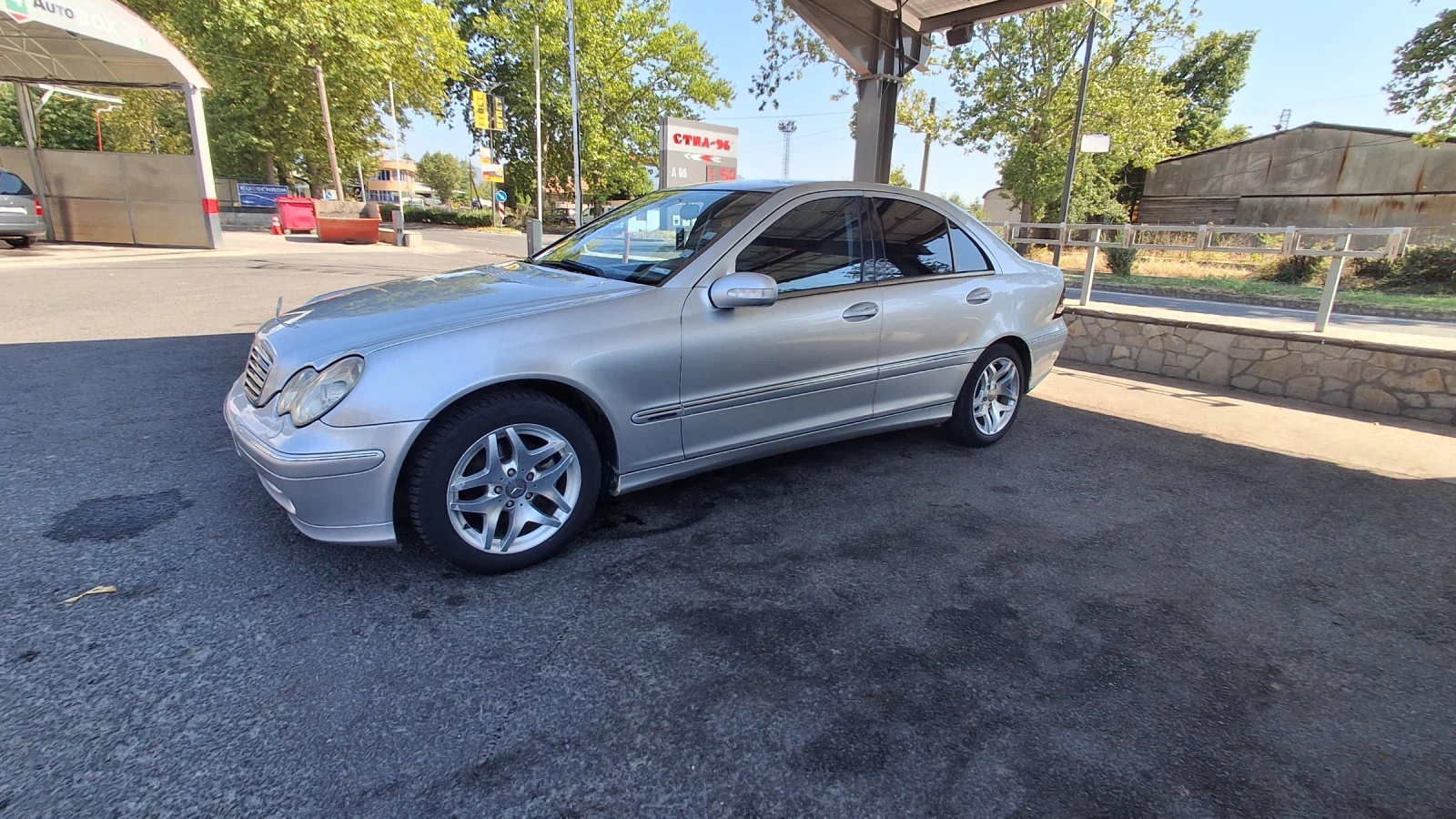 Mercedes-Benz C 220, снимка 17 - Автомобили и джипове - 55630224