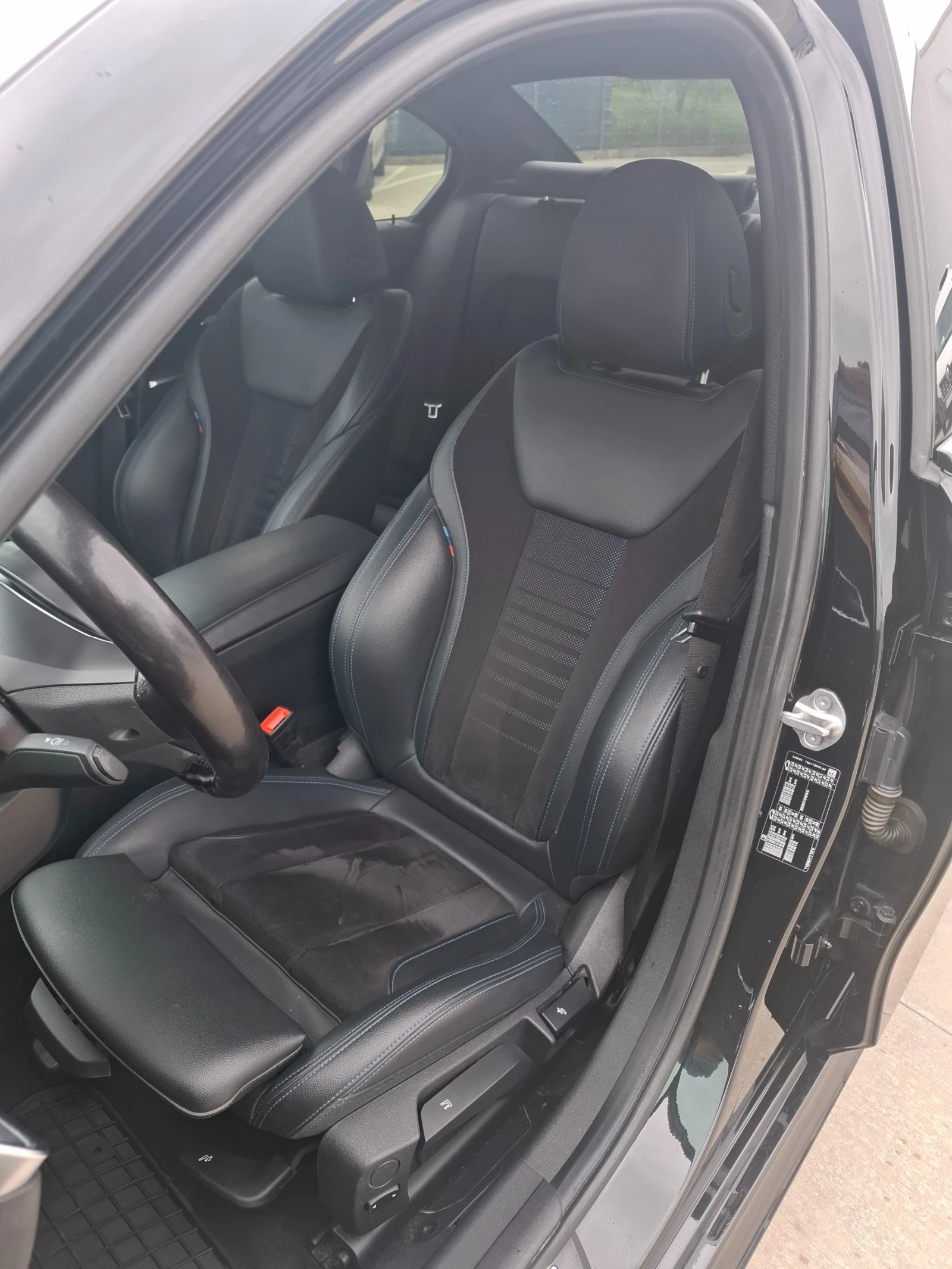 BMW 318 M-pack, снимка 10 - Автомобили и джипове - 55903681