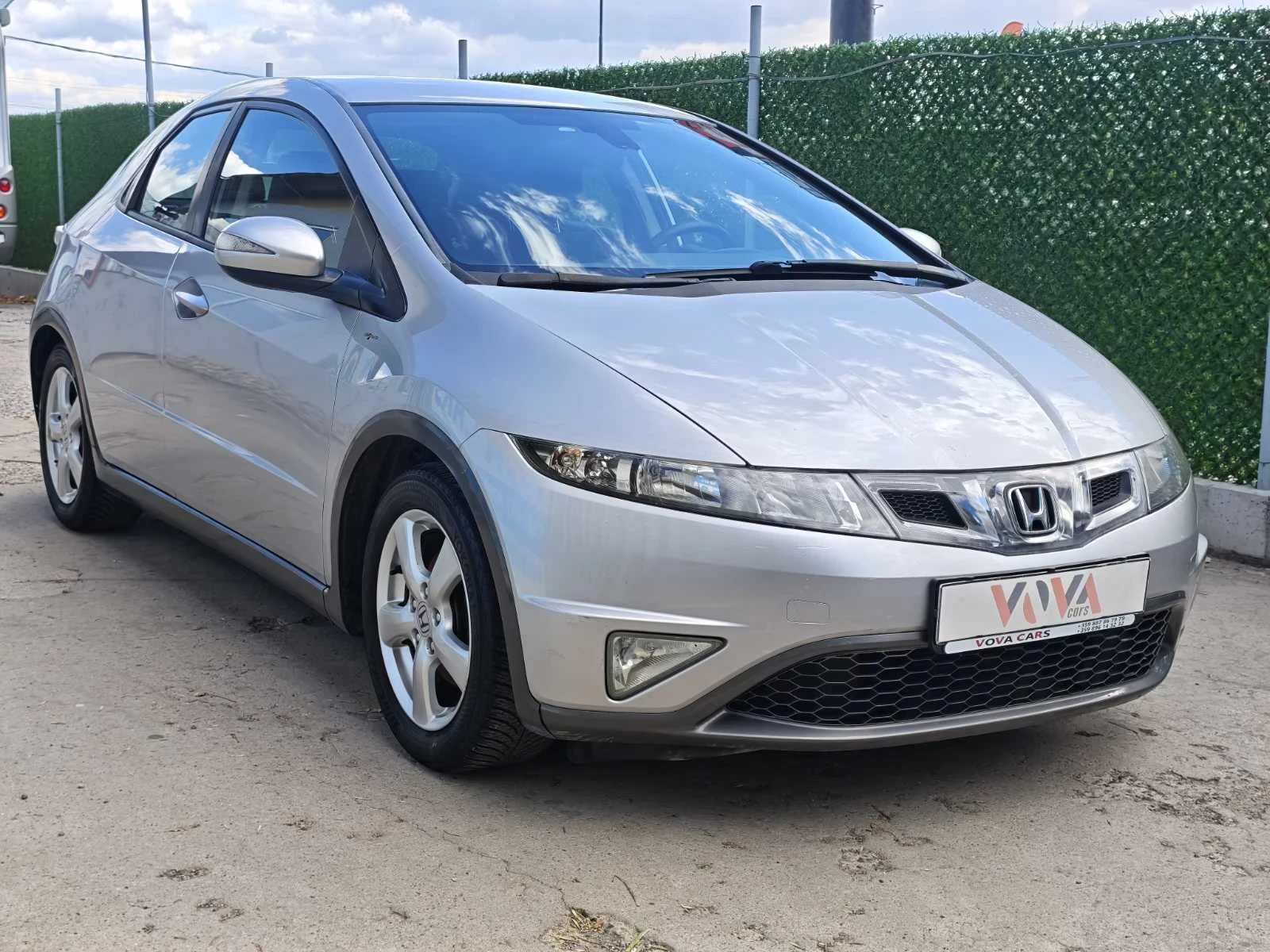 Honda Civic 1.4i-100к.с Elegance ГАЗ Парктроник 6-скорости, снимка 5 - Автомобили и джипове - 56210170