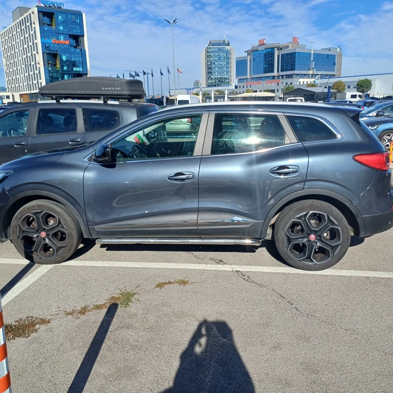 Renault Kadjar Full option! Панорамен покрив, кожен салон!, снимка 3 - Автомобили и джипове - 49538647