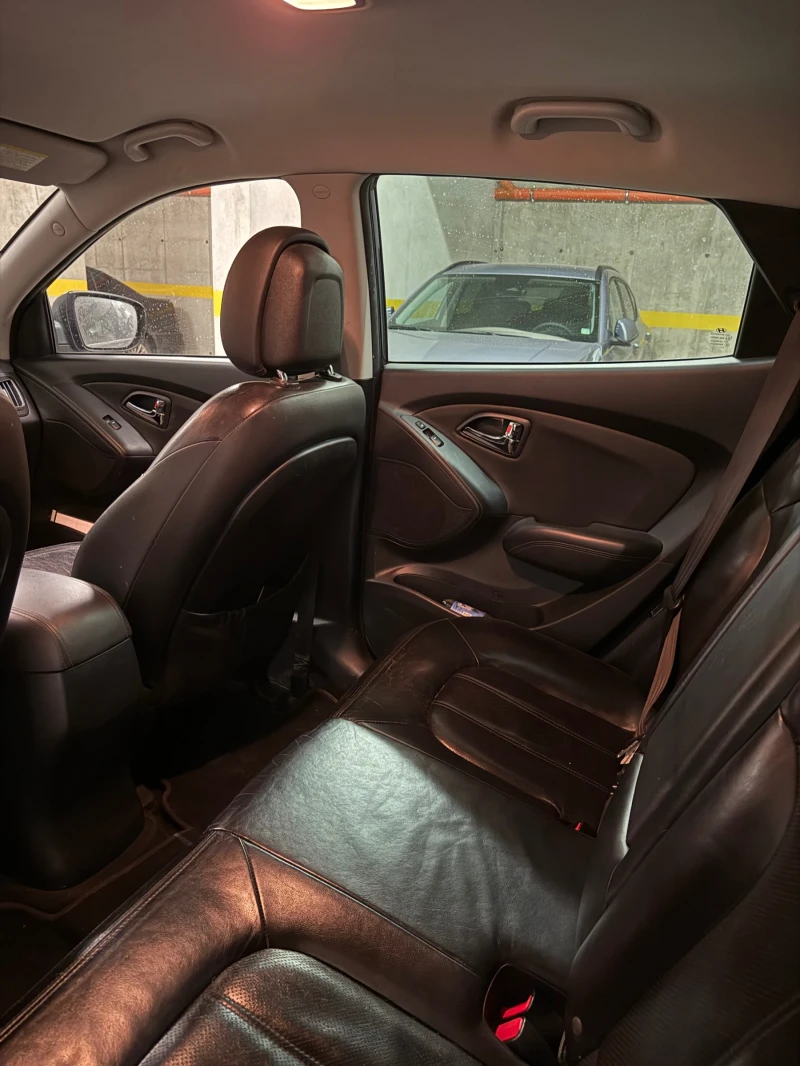 Hyundai IX35, снимка 11 - Автомобили и джипове - 53069656
