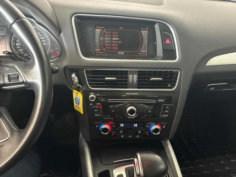 Audi Q5 * 2.0L Progressiv * CARFAX * ЦЕНА ДО БГ, снимка 9 - Автомобили и джипове - 53304946