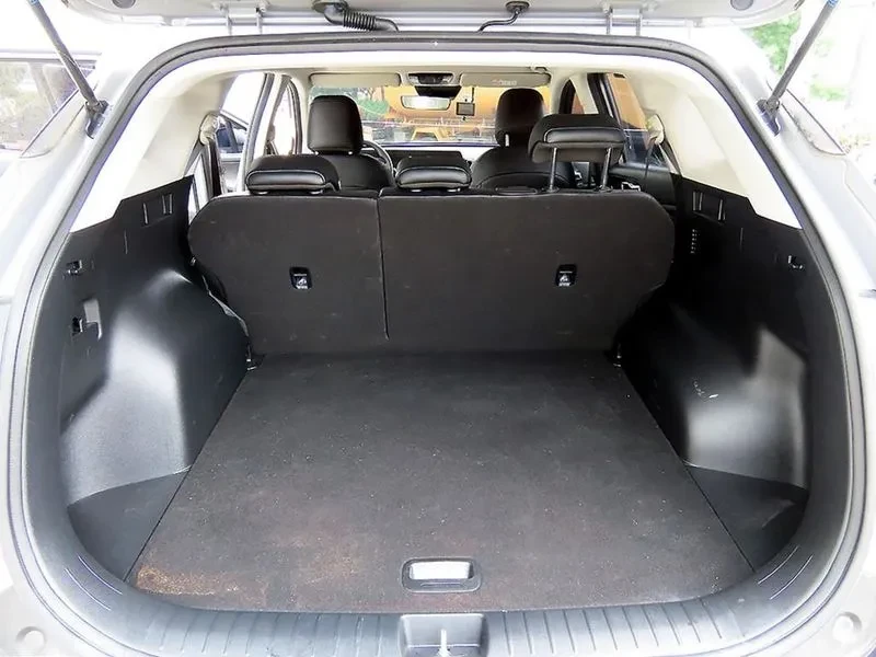 Kia Sportage 2.0 2WD TRENDY, снимка 16 - Автомобили и джипове - 55789681