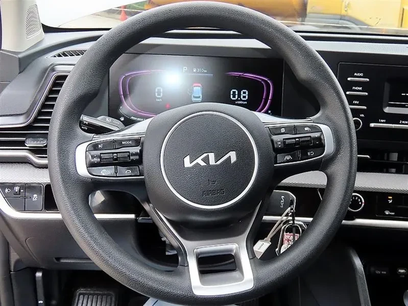 Kia Sportage 2.0 2WD TRENDY, снимка 8 - Автомобили и джипове - 55789681