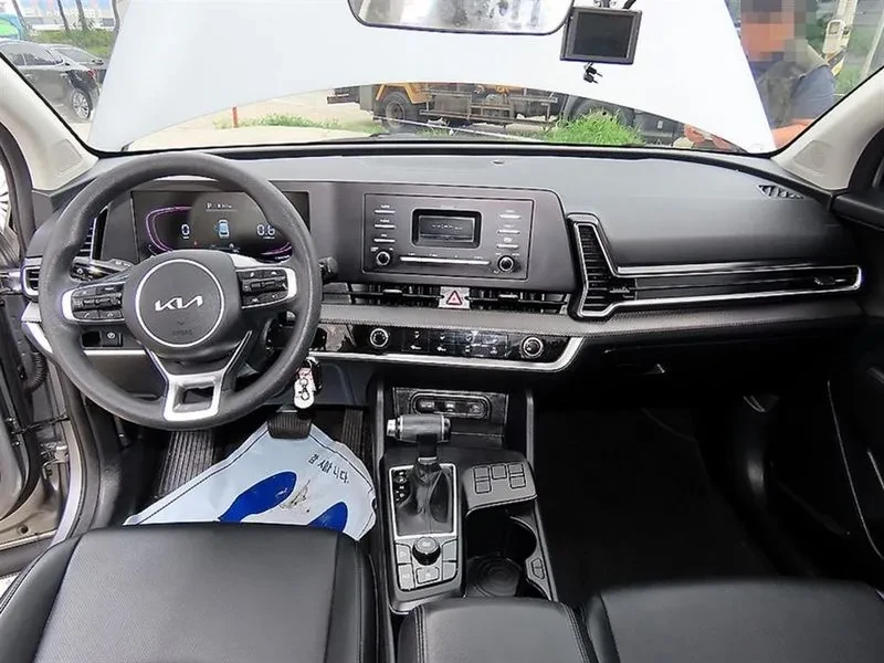 Kia Sportage 2.0 2WD TRENDY, снимка 7 - Автомобили и джипове - 55789681