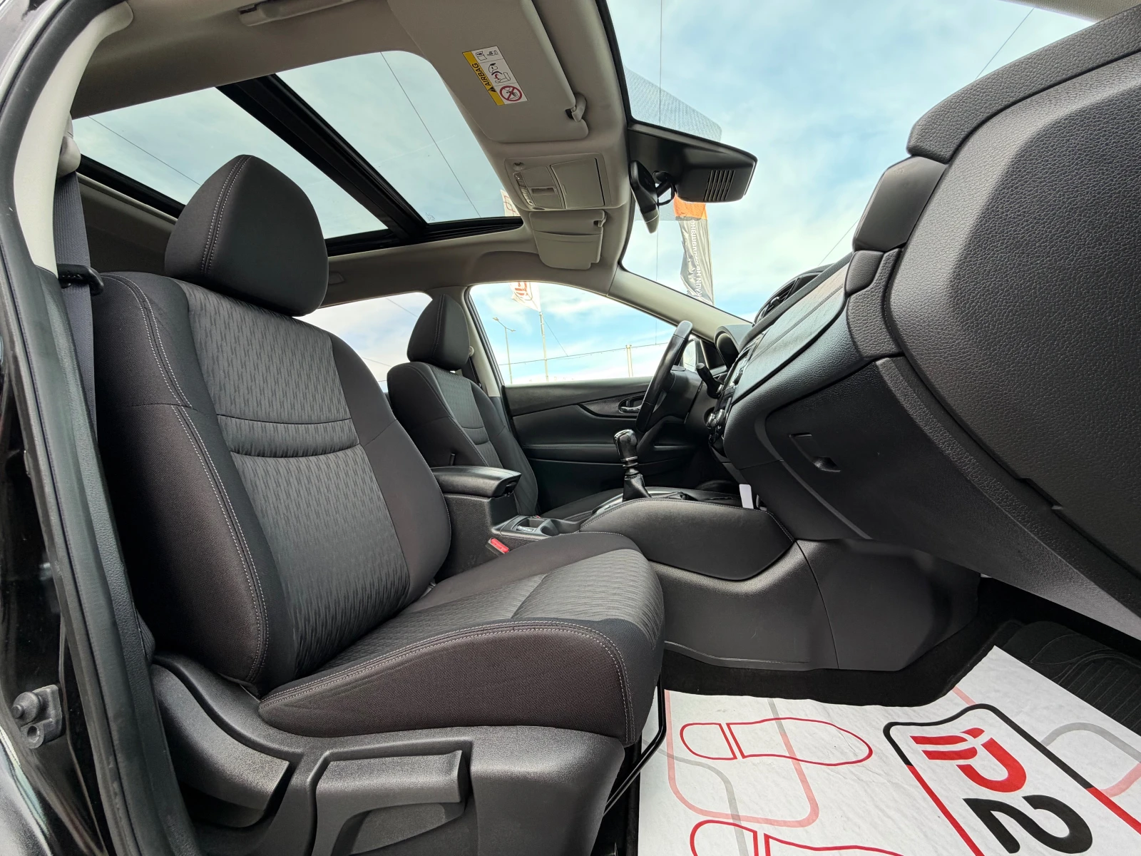 Nissan X-trail БЕНЗИН* 163кс* FACELIFT* РЪЧНИ* СКОРОСТИ* * * , снимка 12 - Автомобили и джипове - 49812935