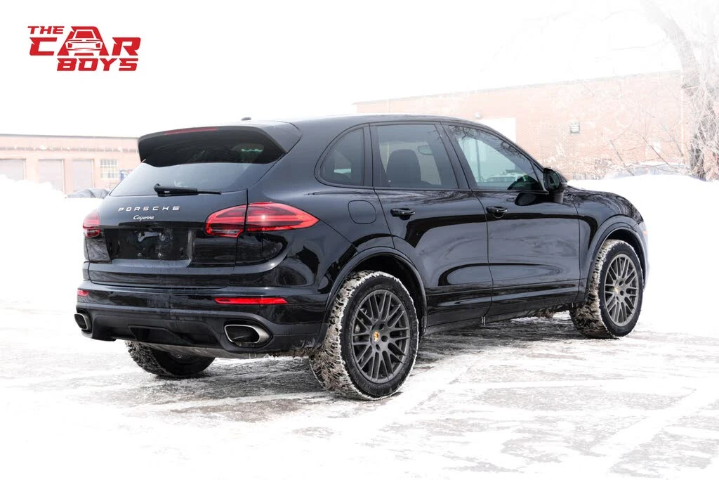 Porsche Cayenne Platinum Edition AWD * АвтоКредит (ЦЕНА ДО БГ) - изображение 6