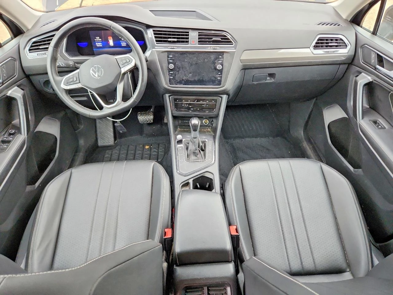 VW Tiguan 2.0* SE* РЕАЛНИ КМ , снимка 7 - Автомобили и джипове - 53918553