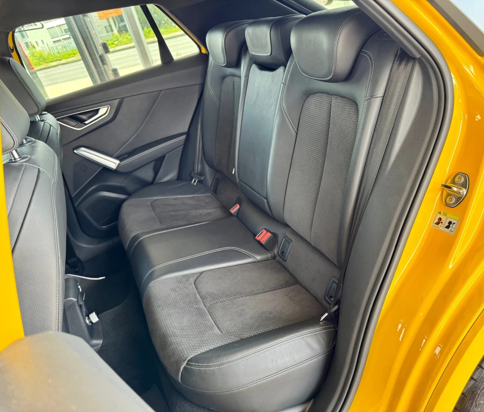 Audi Q2 2.0TDI#S-LINE#QUATTRO#B&O#DIGITAL#MATRIX#78600KM, снимка 14 - Автомобили и джипове - 54360625