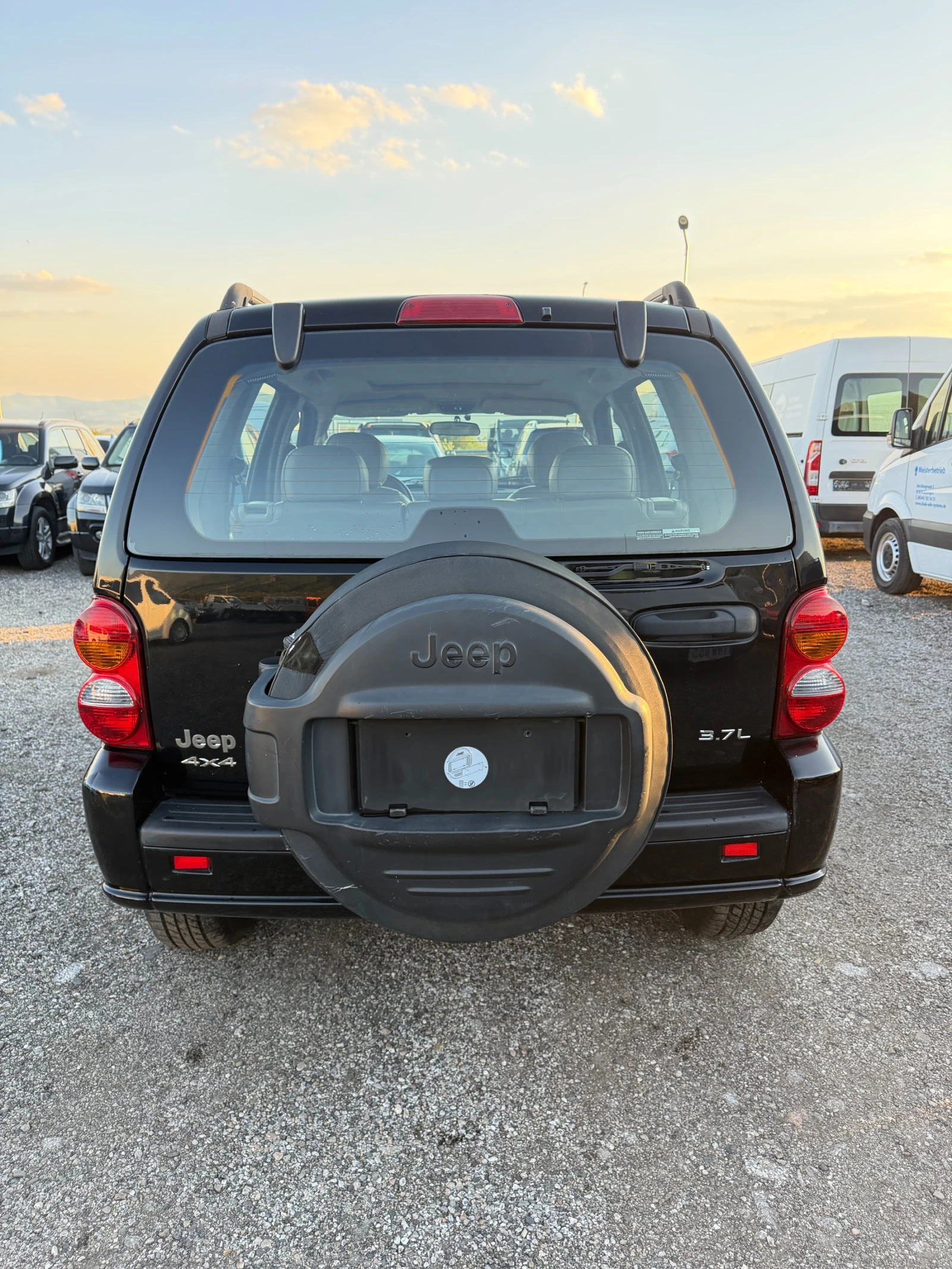 Jeep Cherokee 3.7 LIMITED ГЪРЦИЯ 85000km, снимка 6 - Автомобили и джипове - 54512502