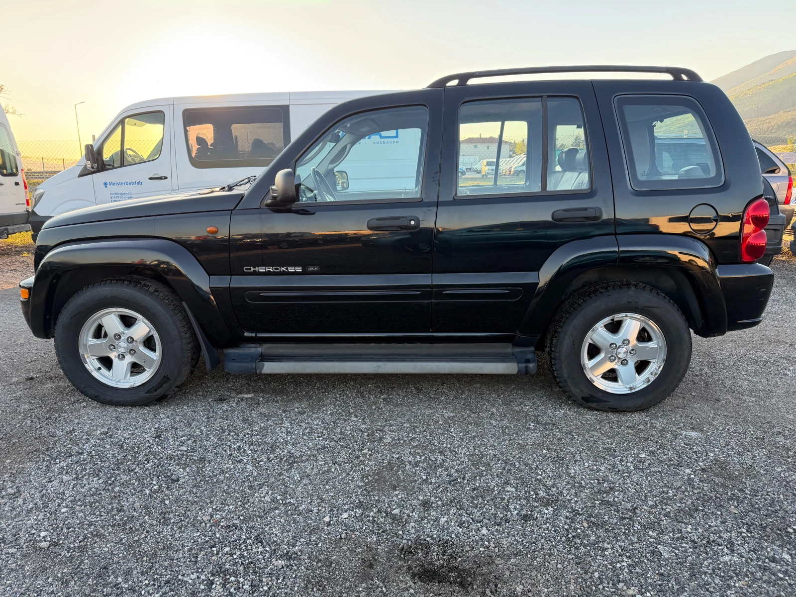 Jeep Cherokee 3.7 LIMITED ГЪРЦИЯ 85000km, снимка 7 - Автомобили и джипове - 54512502