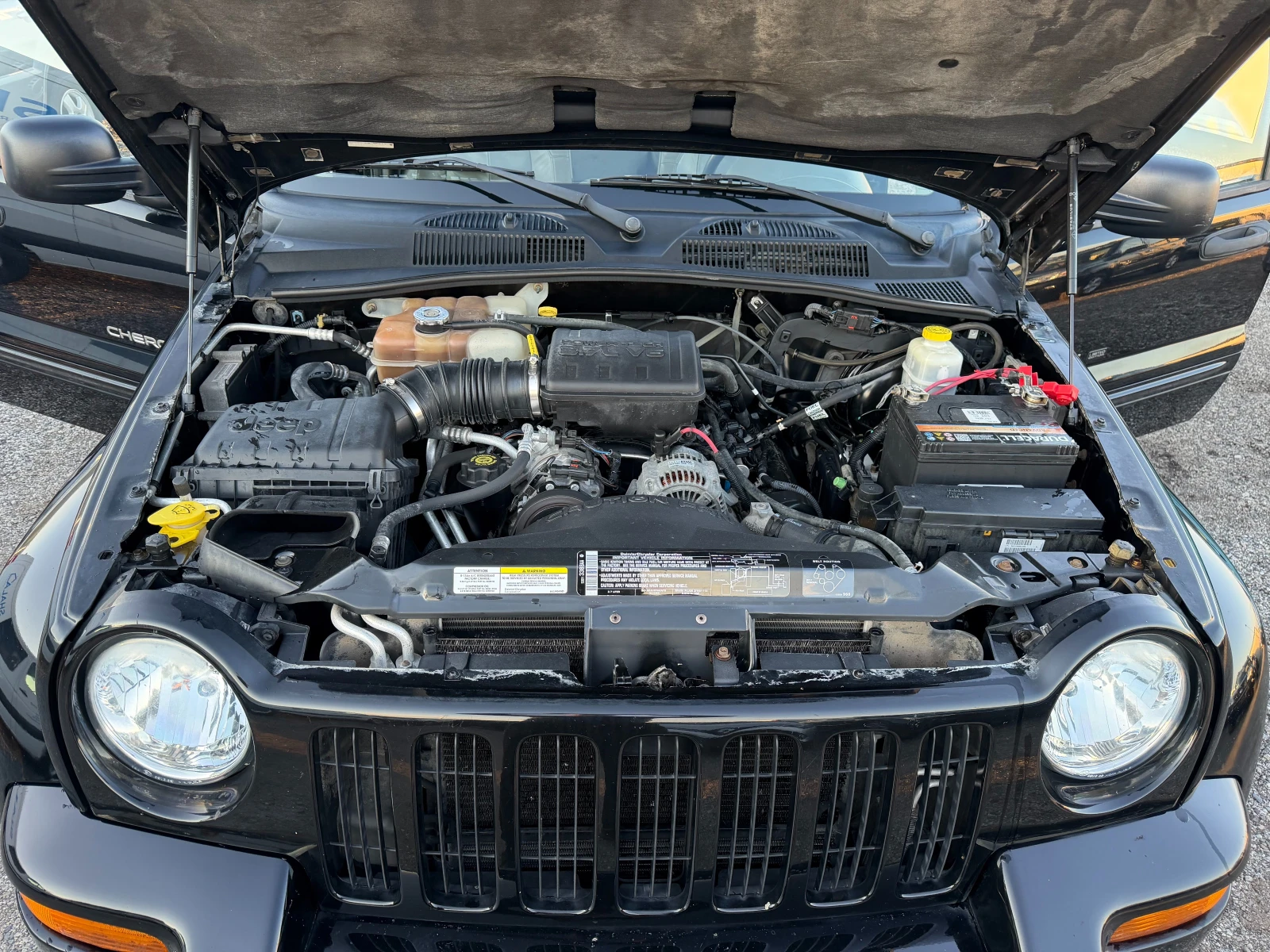 Jeep Cherokee 3.7 LIMITED ГЪРЦИЯ 85000km, снимка 17 - Автомобили и джипове - 54512502
