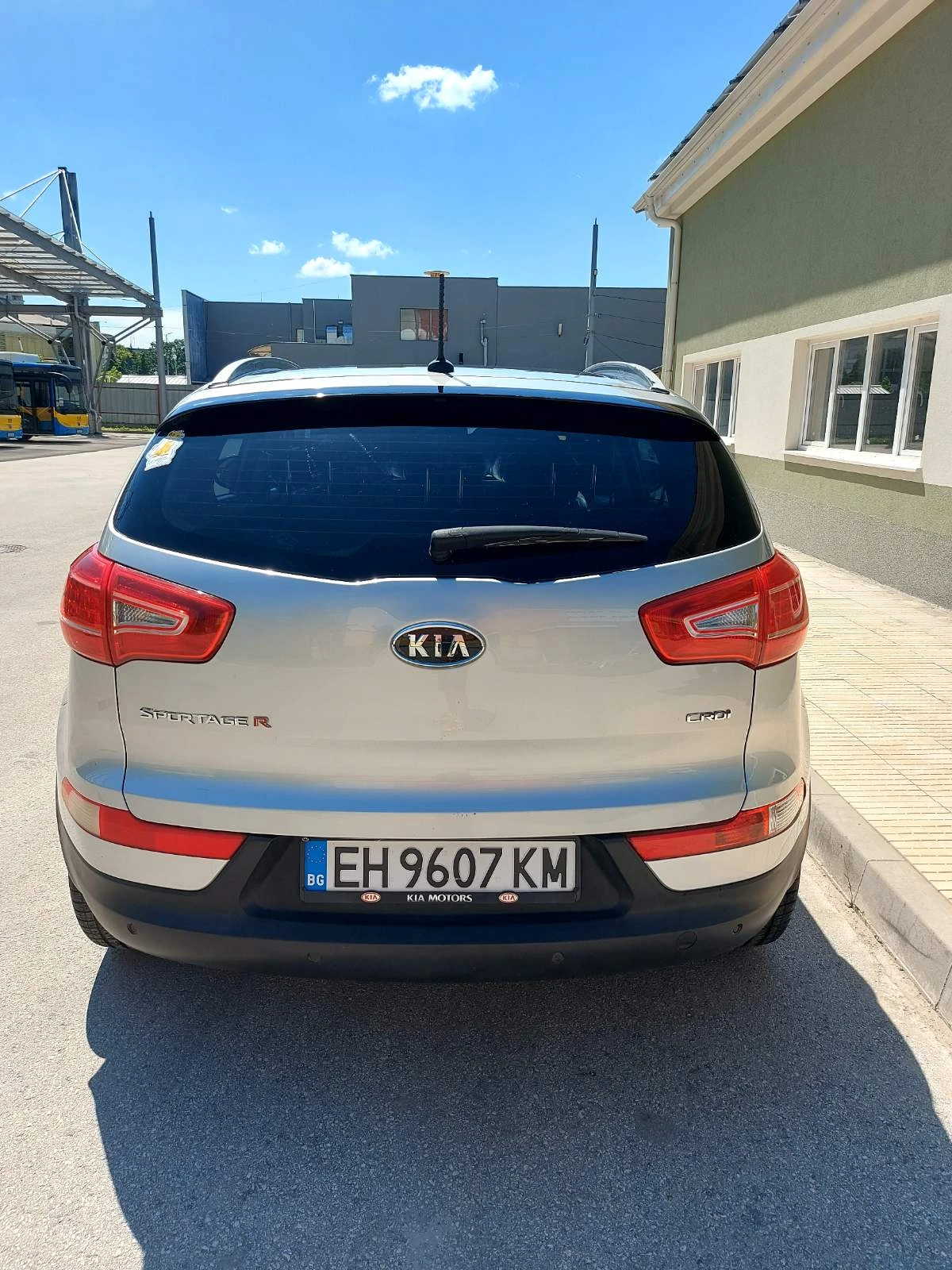 Kia Sportage 2.0CRDI 4x4 AUTOMATIC , снимка 3 - Автомобили и джипове - 54854012