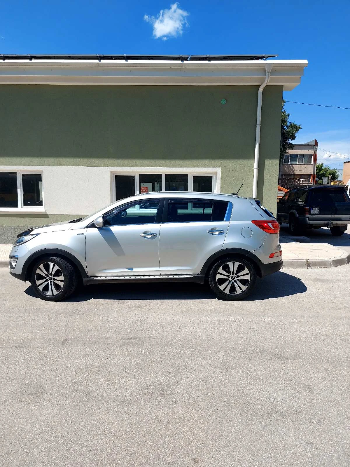 Kia Sportage 2.0CRDI 4x4 AUTOMATIC , снимка 4 - Автомобили и джипове - 54854012