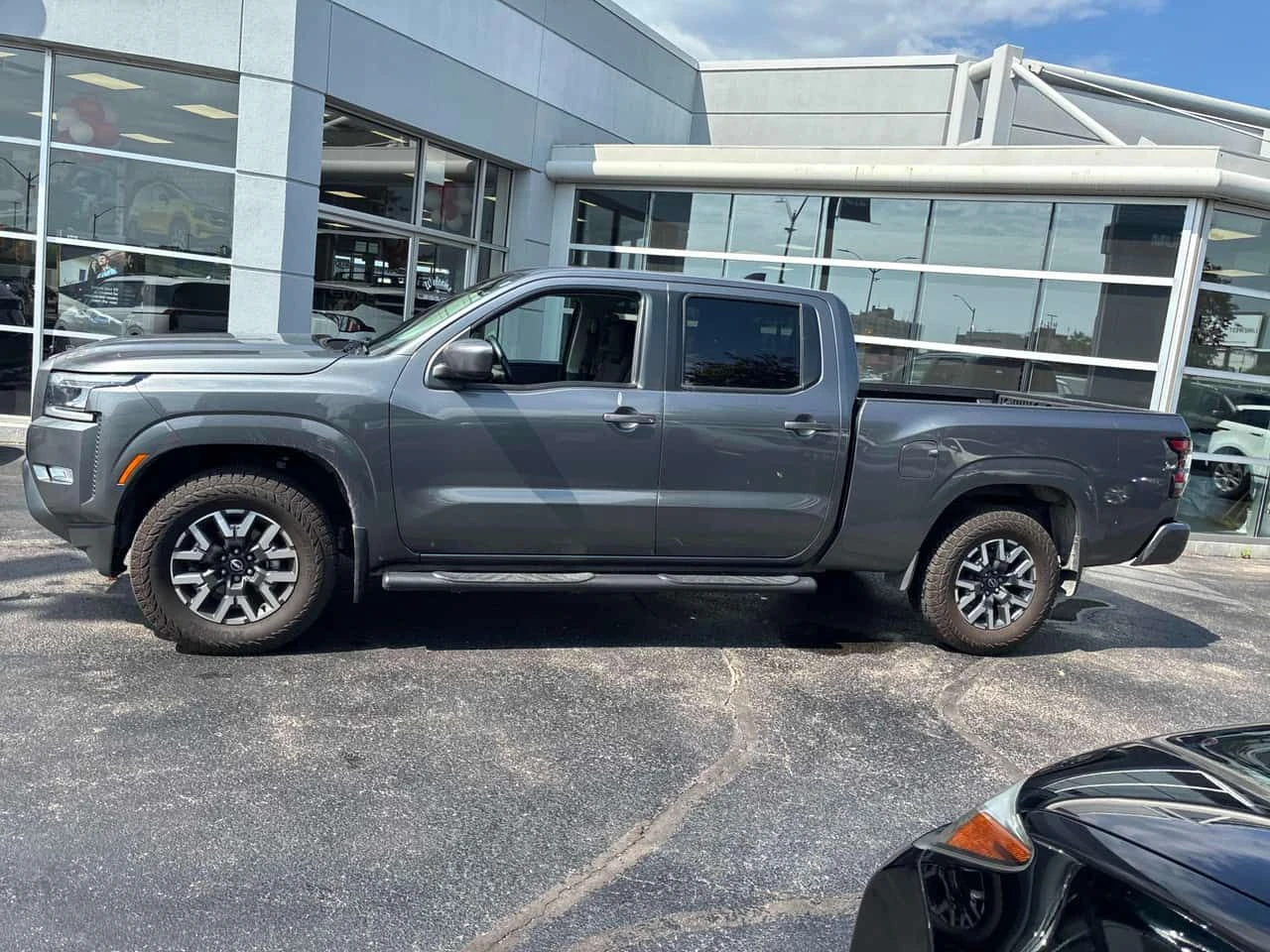 Nissan Frontier * Crew Cab Bed 4x4 * АВТОКРЕДИТ* , снимка 2 - Автомобили и джипове - 55169513