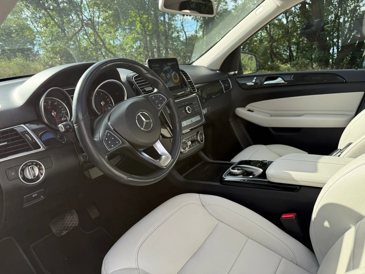 Mercedes-Benz GLE 350 4MATIC SUV , снимка 7 - Автомобили и джипове - 55225589