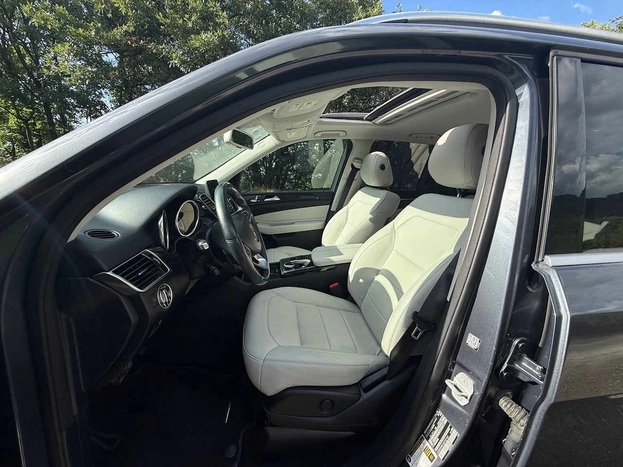 Mercedes-Benz GLE 350 4MATIC SUV , снимка 8 - Автомобили и джипове - 55225589