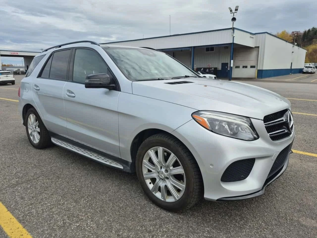 Mercedes-Benz GLE 400, снимка 5 - Автомобили и джипове - 56724322