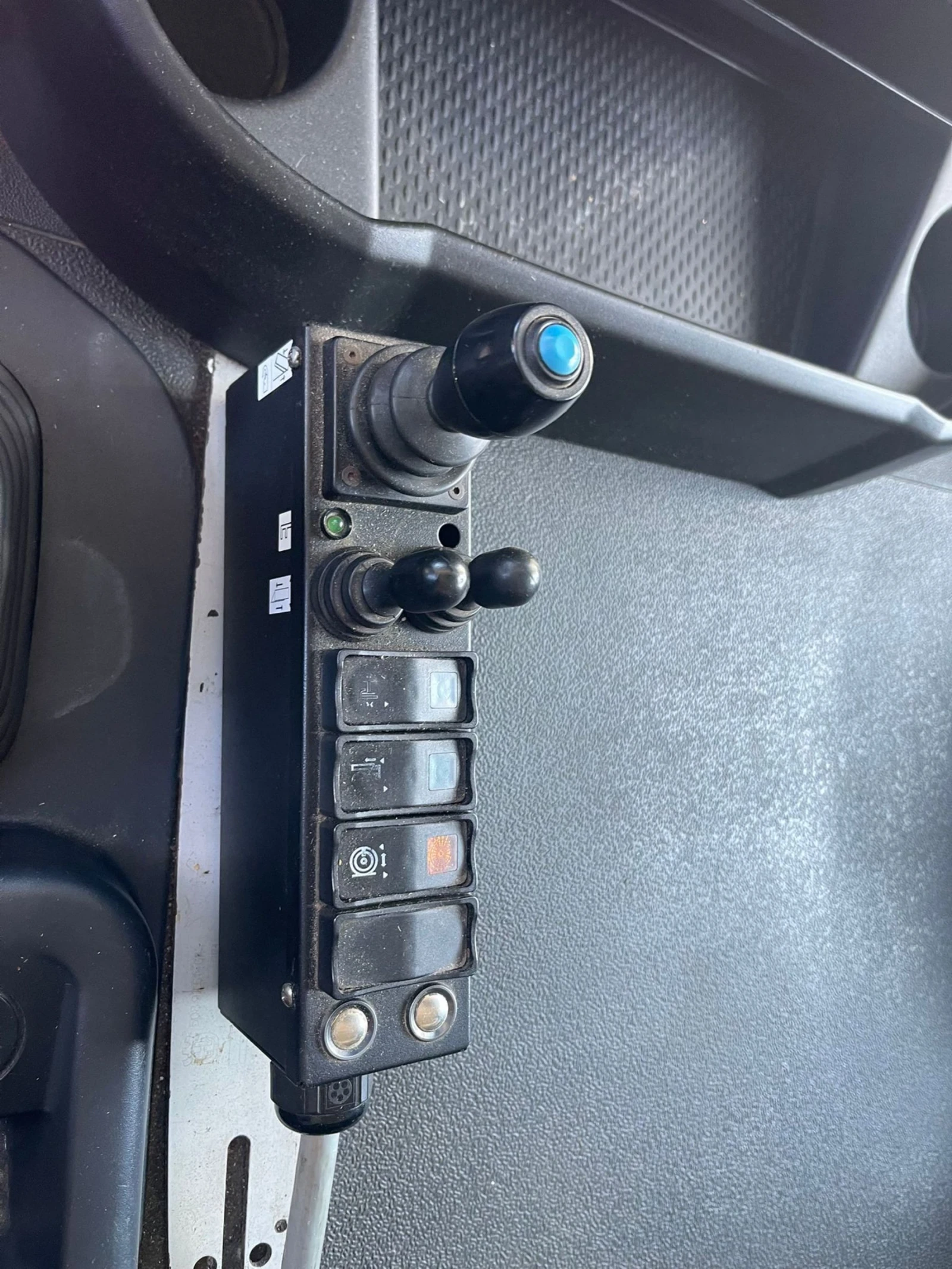 Iveco Trakker 500 euro 5 eev 6x4 | Mobile.bg � ����������� 12