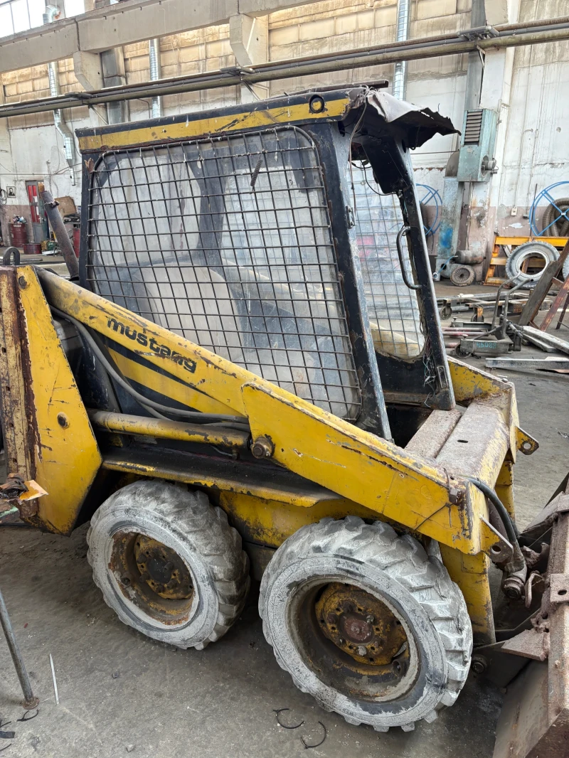 Мини челни товарачи Друга MUSTANG, снимка 2 - Индустриална техника - 52154341