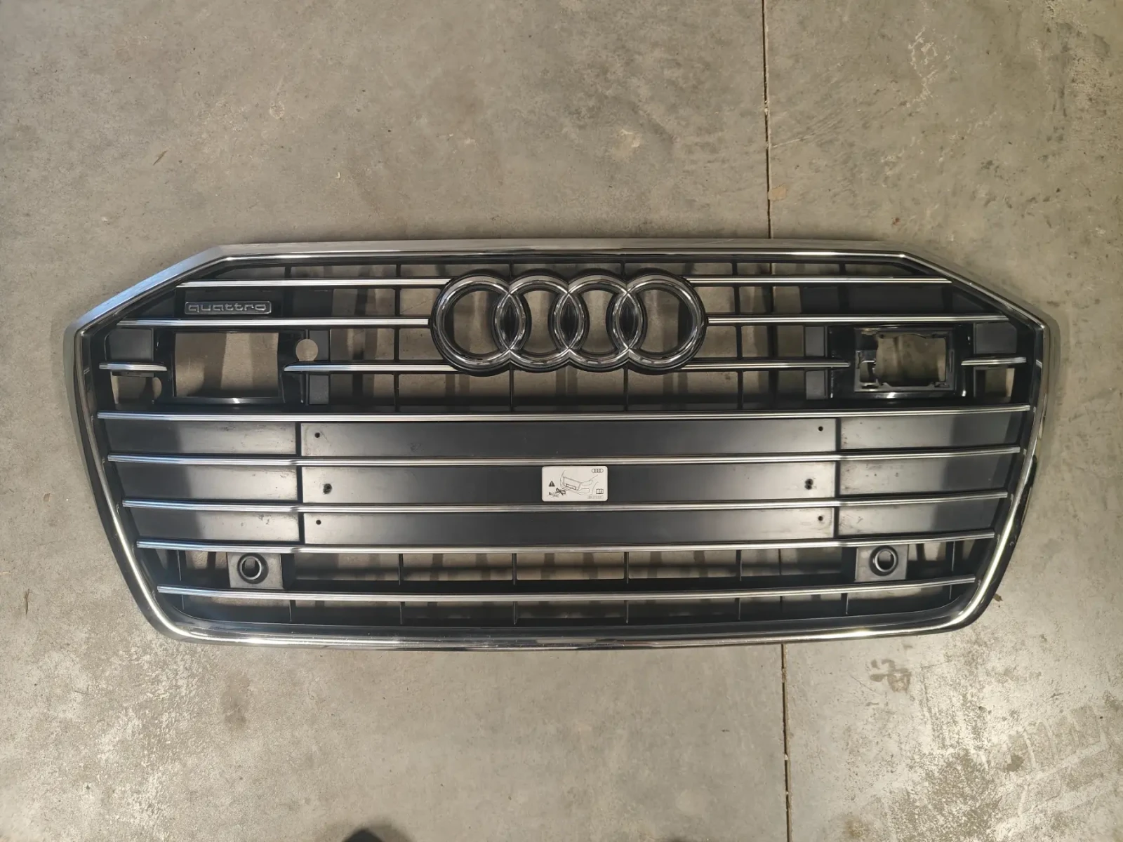 Челна решетка за Audi A6 C8 S-line 