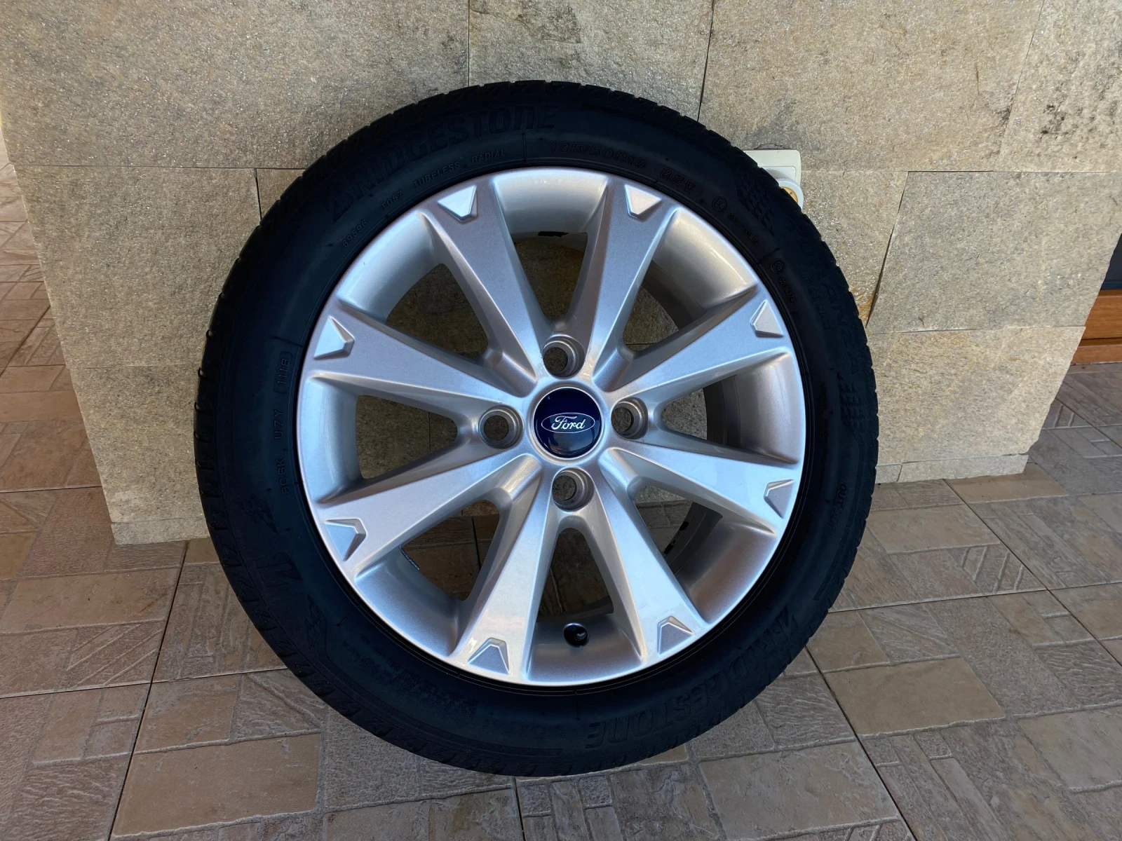 ���� � ������ 195/50R15 �� Ford Fiesta | Mobile.bg � ����������� 3