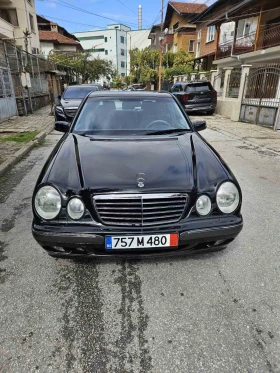Mercedes-Benz E 320 E 320 4matik, снимка 2