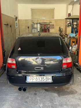 VW Golf VR5 2.3i  | Mobile.bg    5