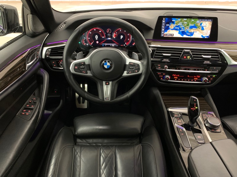 BMW 530 d M-Paket * HARMAN* HUD* Cam360* Keyless* LED* , снимка 9 - Автомобили и джипове - 46391745