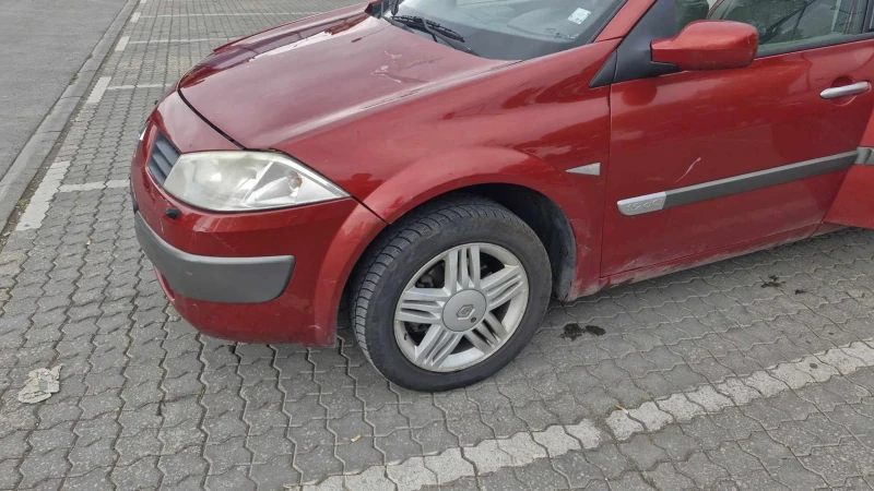 Renault Megane, снимка 5 - Автомобили и джипове - 47121427