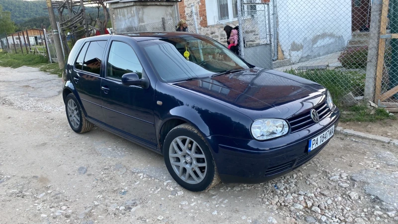 VW Golf, снимка 1 - Автомобили и джипове - 48647614