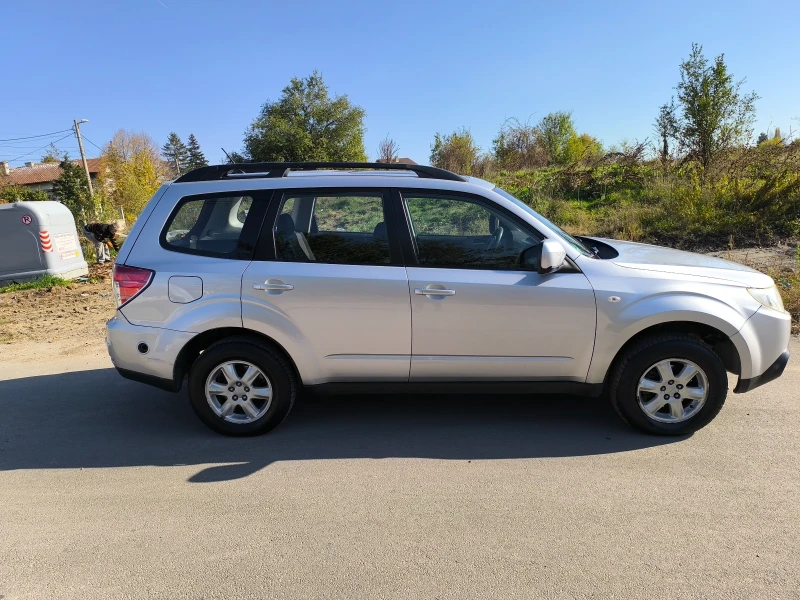 Subaru Forester, снимка 5 - Автомобили и джипове - 48864954