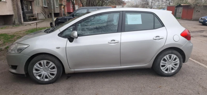 Toyota Auris, снимка 3 - Автомобили и джипове - 51957510
