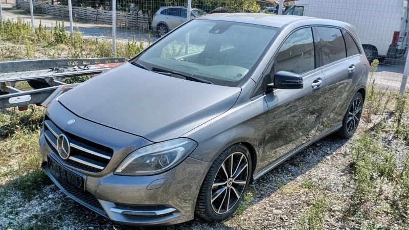 Mercedes-Benz B 200, снимка 2 - Автомобили и джипове - 51675085