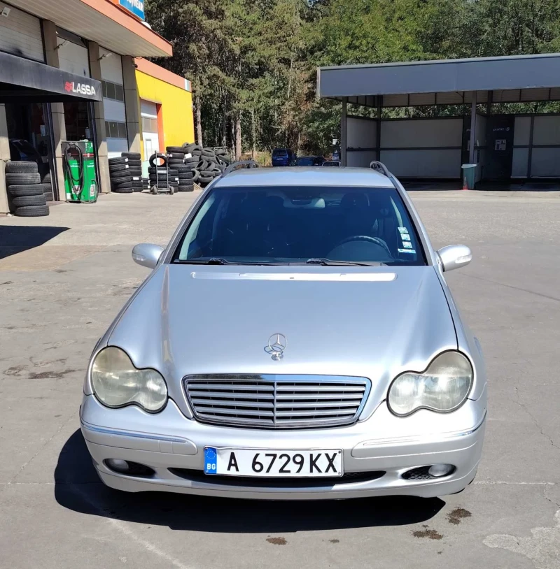 Mercedes-Benz C 220, снимка 2 - Автомобили и джипове - 51825022