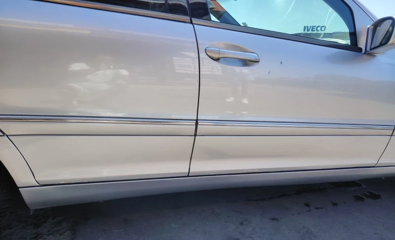 Mercedes-Benz C 220, снимка 13 - Автомобили и джипове - 51825022