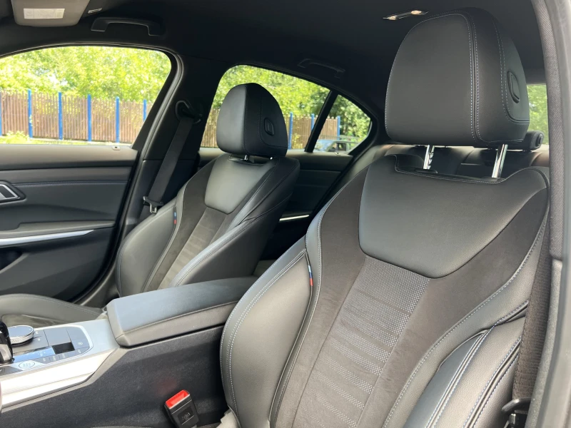 BMW 320 d/xDrive/M-SPORT/SHADOW LINE/ГОТОВ ЛИЗИНГ, снимка 12 - Автомобили и джипове - 53441877