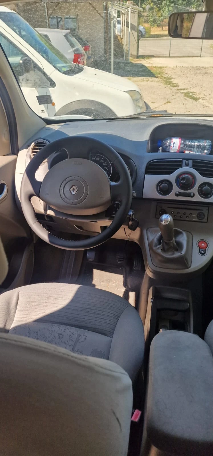 Renault Kangoo, снимка 13 - Автомобили и джипове - 46898024