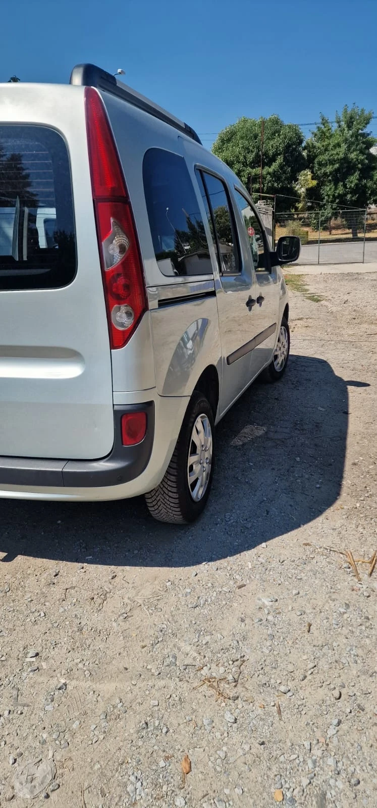 Renault Kangoo, снимка 5 - Автомобили и джипове - 46898024