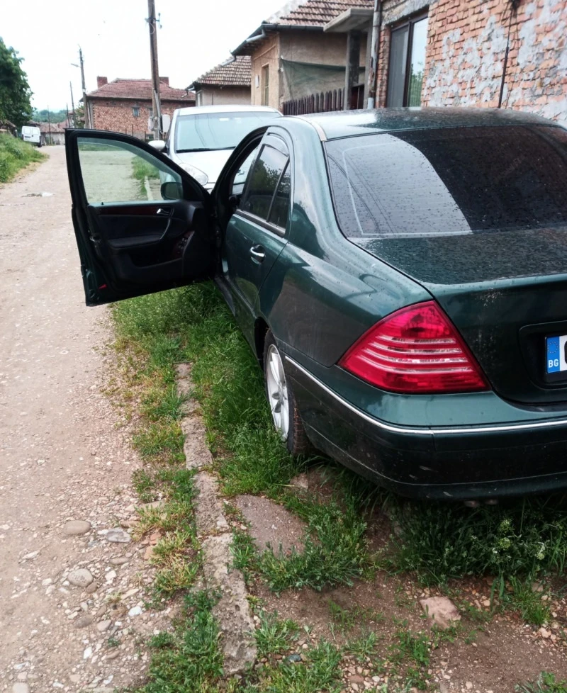 Mercedes-Benz C 200 Kompressor - изображение 9