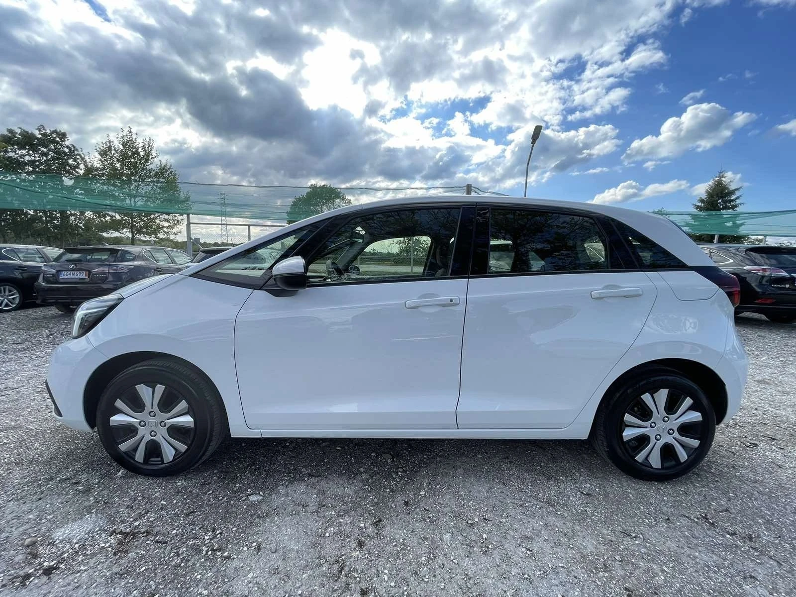 Honda Jazz E:HEV/1.5/Auto/Гаранция  - изображение 8