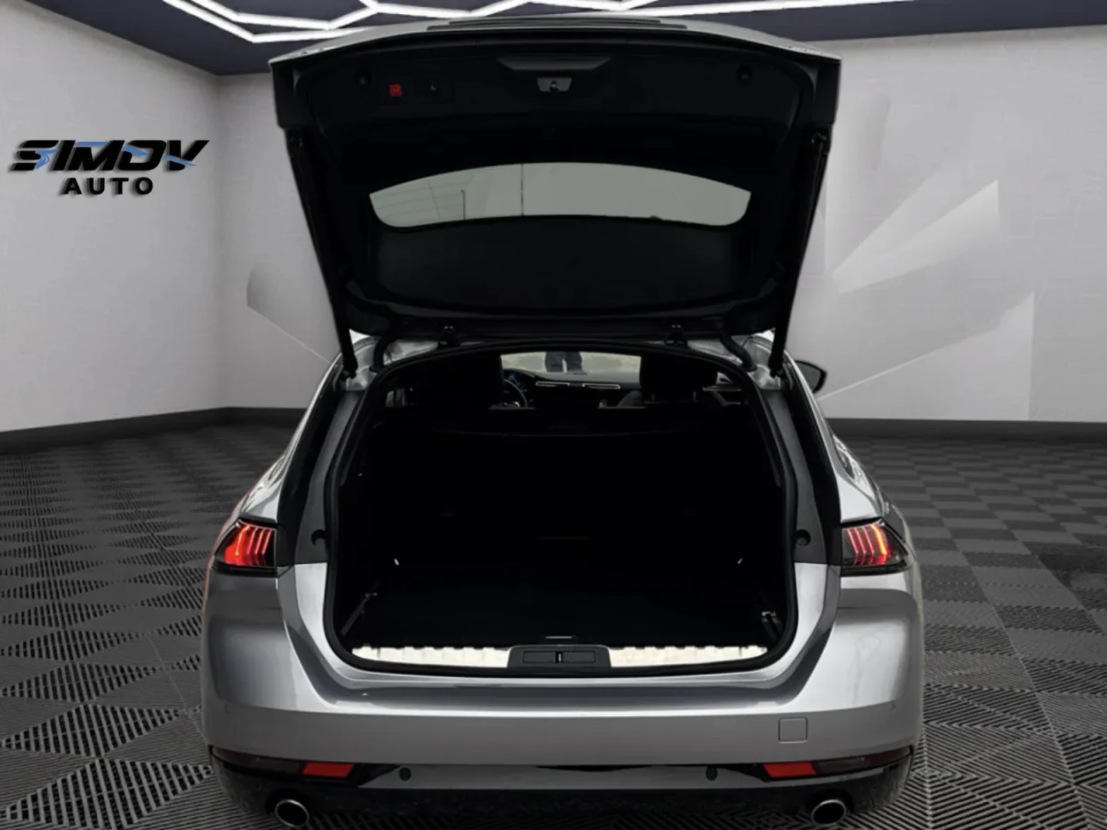 Peugeot 508 PLUG-IN HYBRID 225КС. GT-LINE ДИСТРОНИК KEYLESSGO - изображение 7