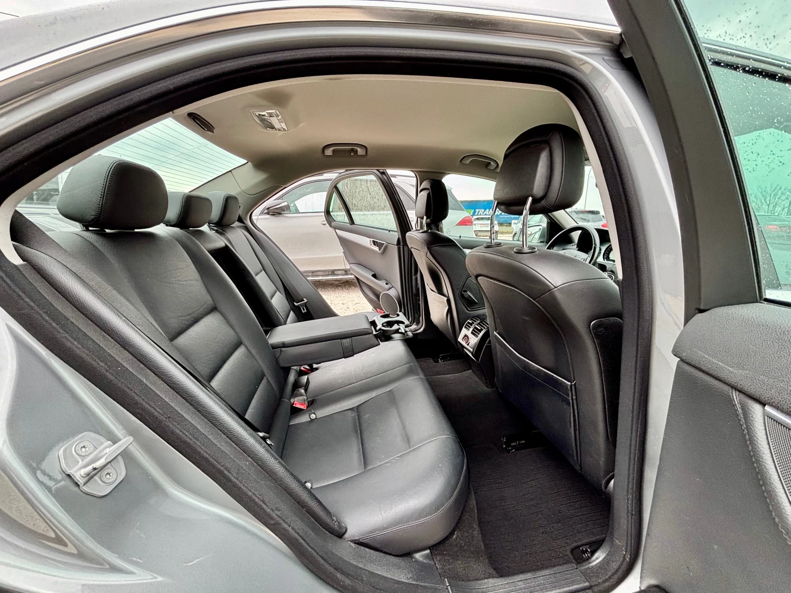 Mercedes-Benz C 320 320 CDI/4X4/ПАРКТРОНИК, снимка 12 - Автомобили и джипове - 53962216