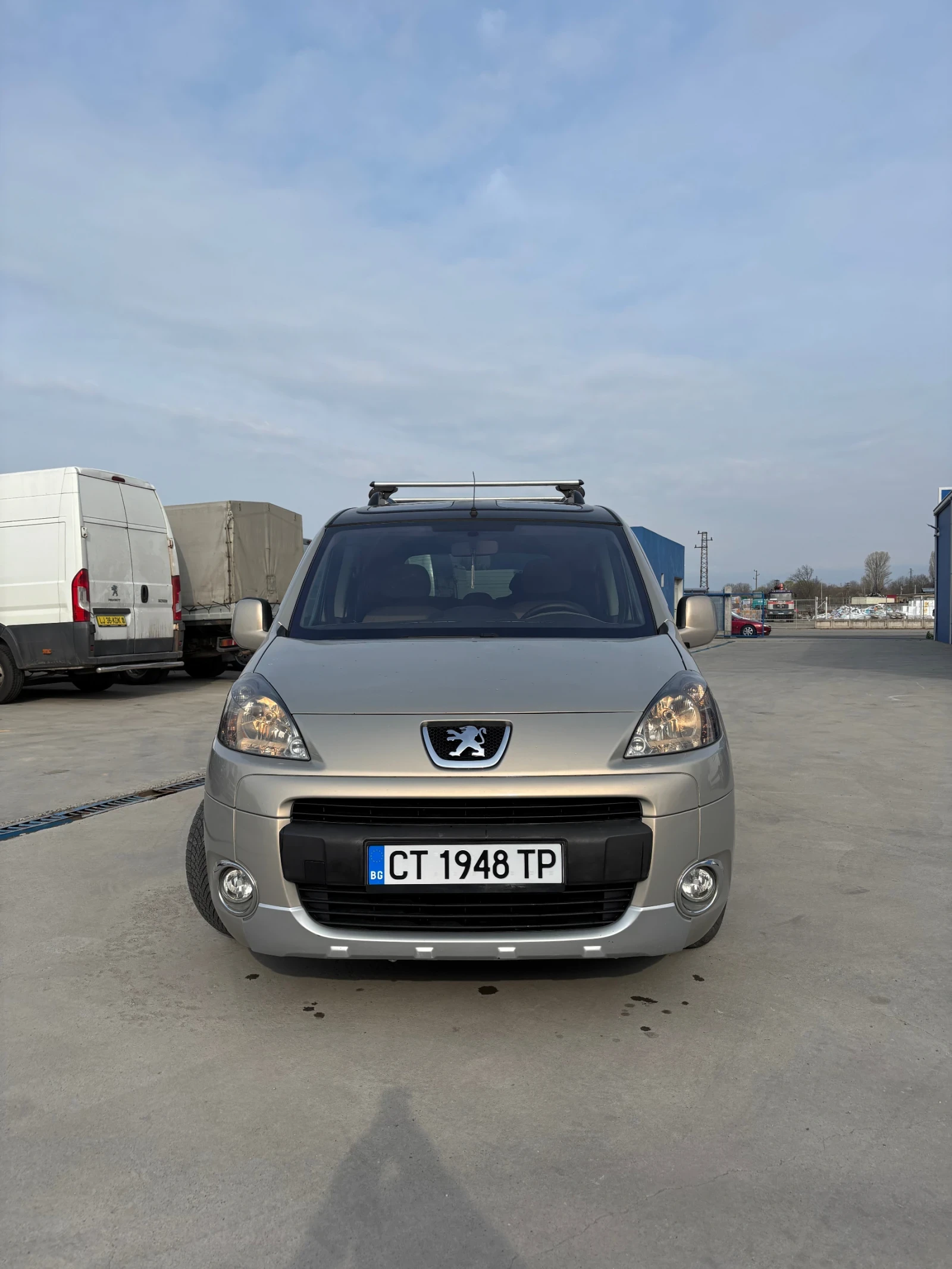 Peugeot Partner Tepee 1.6hdi 110коня, снимка 2 - Автомобили и джипове - 54180006
