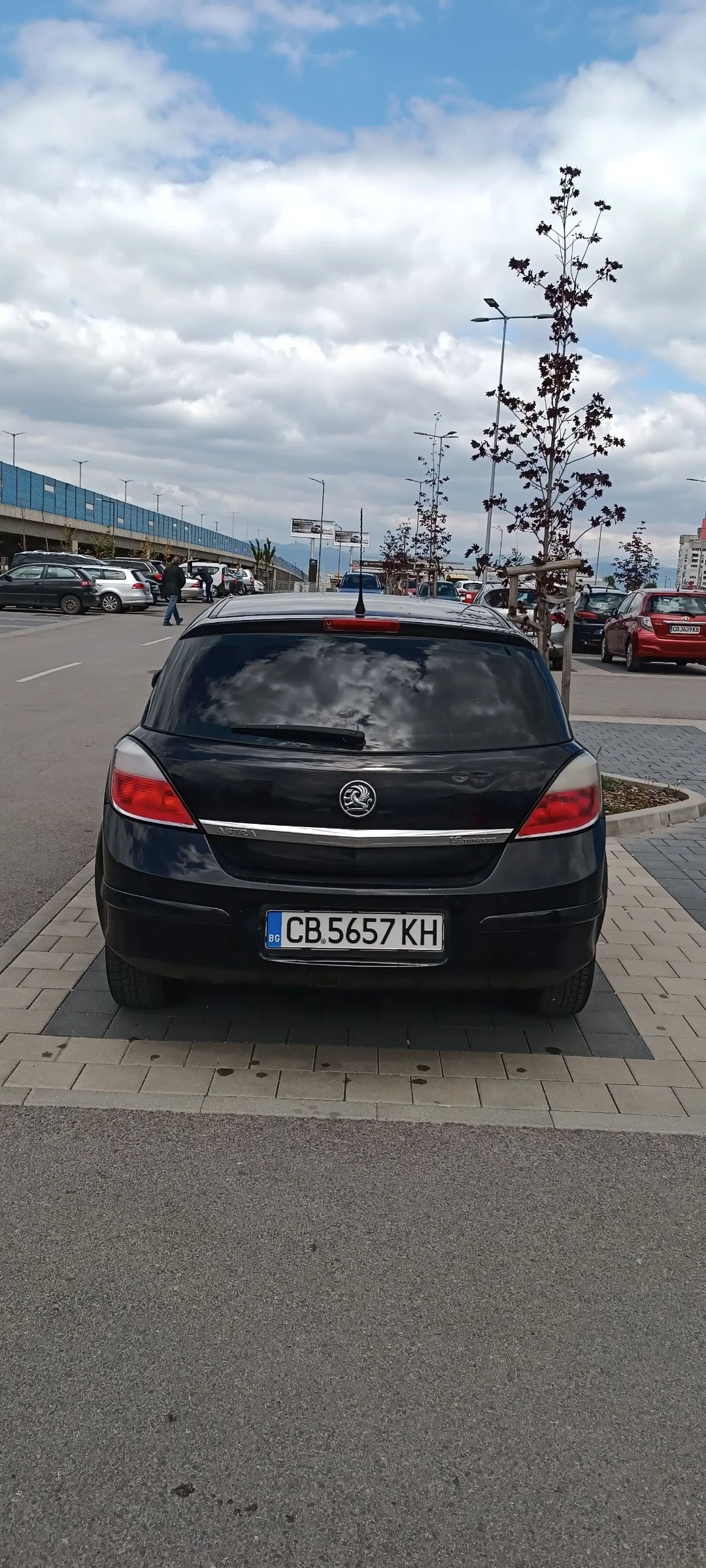 Opel Astra 1.6, снимка 4 - Автомобили и джипове - 54706286
