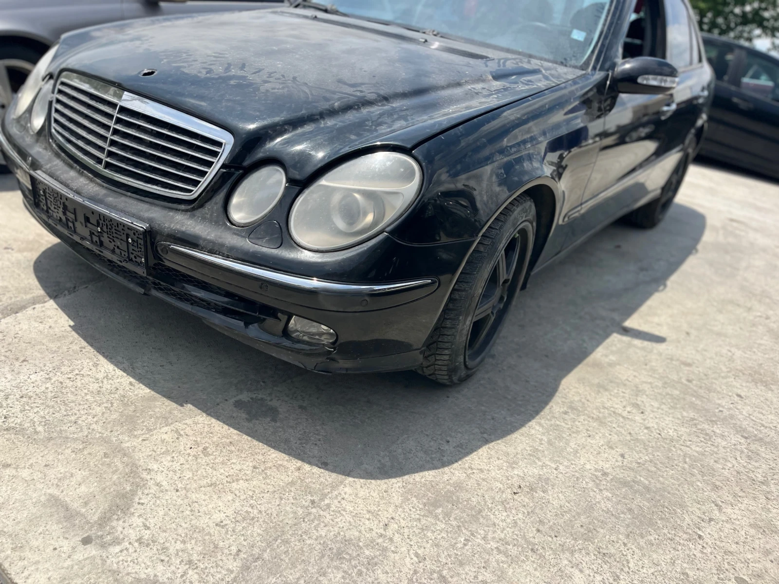 Mercedes-Benz E 270, снимка 2 - Автомобили и джипове - 54931972