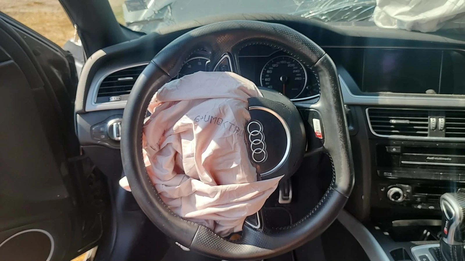 Audi A4 B8.5 2.0tfsi 8hp55, снимка 10 - Автомобили и джипове - 55418692