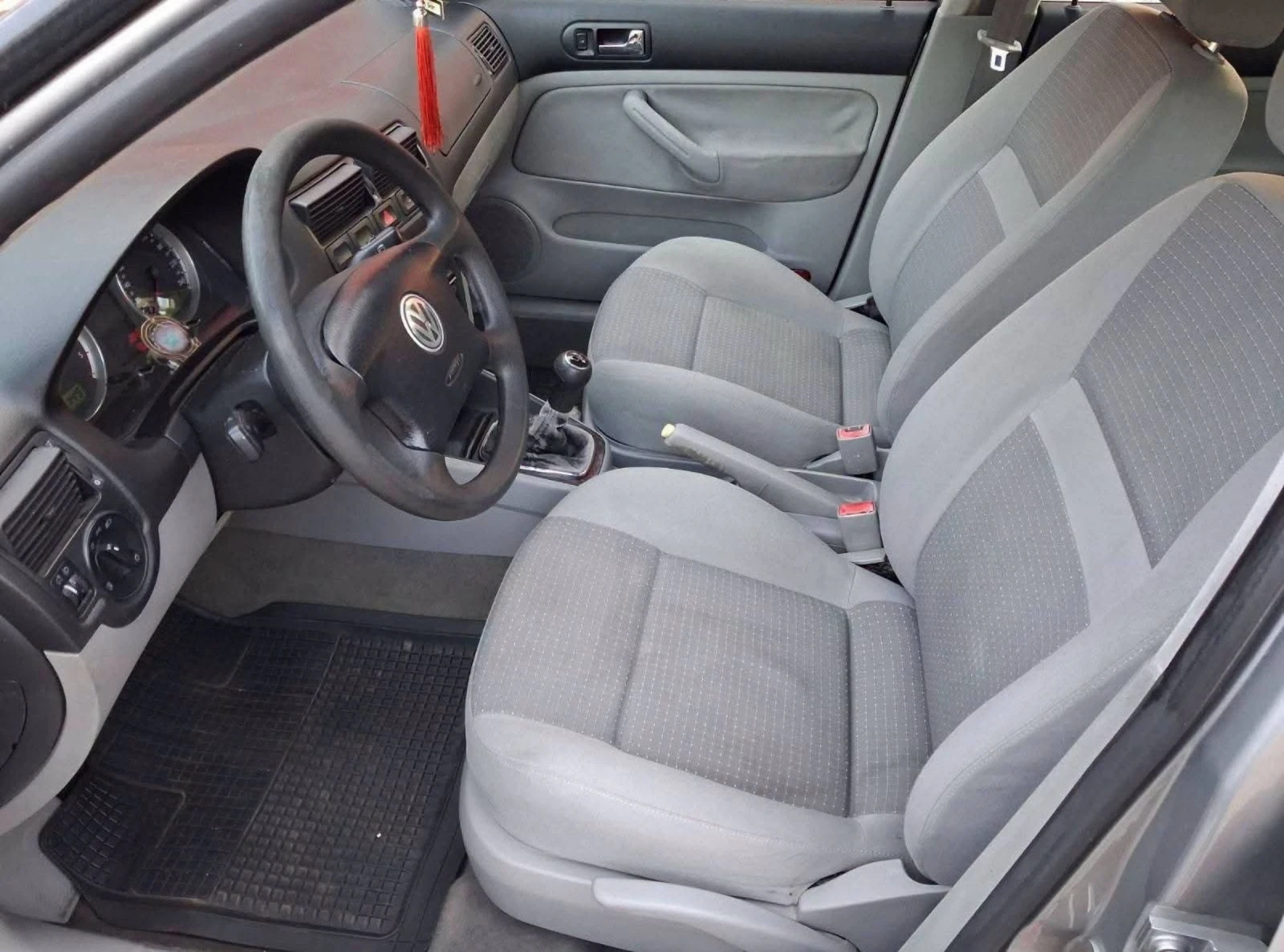 VW Golf 1.9SDI, снимка 9 - Автомобили и джипове - 55450235