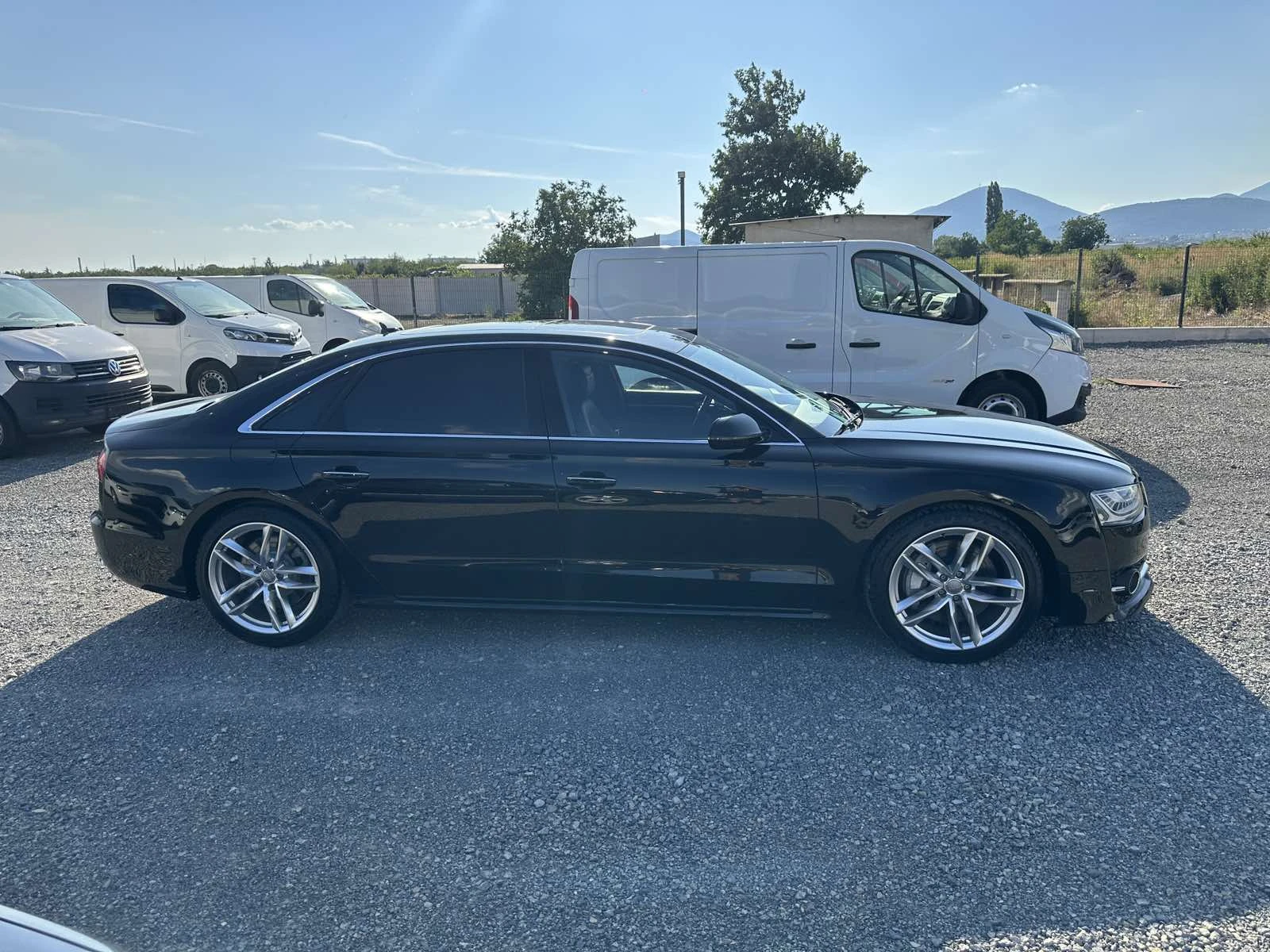 Audi A8 L 4.0TFSI Януари 2017, Седан, Употребяван авто, снимка 4 - Автомобили и джипове - 56111151